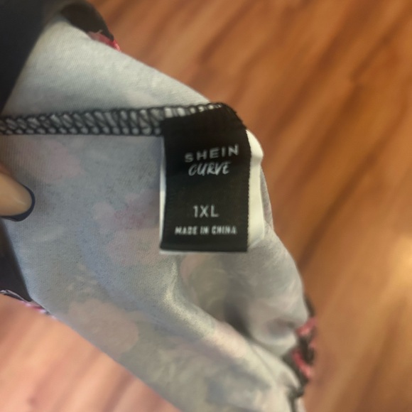 SHEIN Black Floral Off-Shoulder Dress - Picture 7 of 7